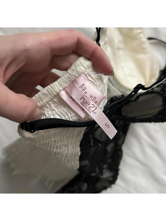 Rue21 Y2K black and white lace corset top with ribbon tie up front Size S - Picture 3 of 7